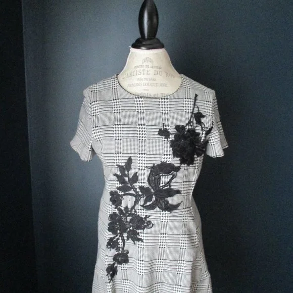 Betsey Johnson | Dresses | Betsy Johnson Black And White Houndstooth Fit  And Flare Dress With Floral Embroi | Poshmark